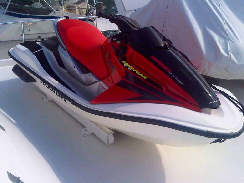 SOLD!!!! Exciting LOW HOUR 2004 Honda Aquatrax R12, mint condition kit