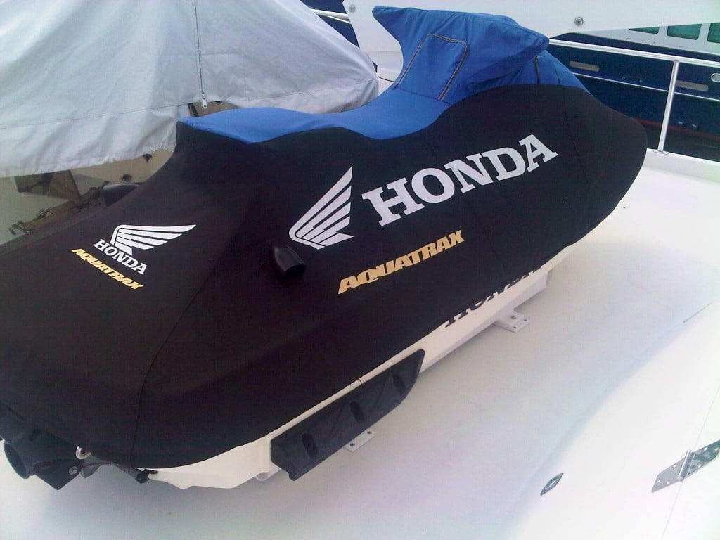 sold-exciting-low-hour-2004-honda-aquatrax-r-12-mint-condition-kit